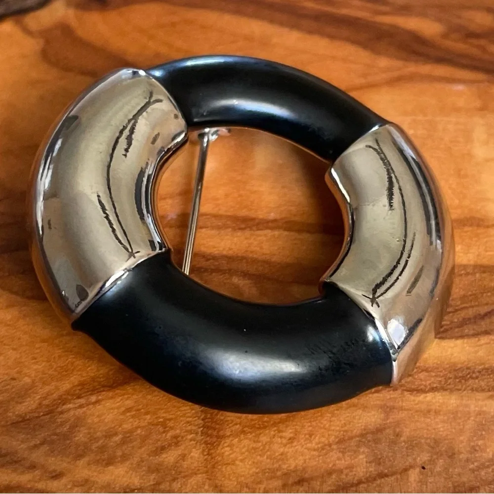 Castlecliff Lifesaver Brooch